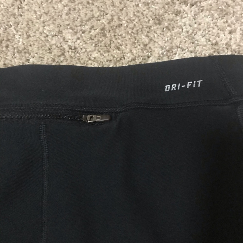 Nike fri-fit cropped running/training/yoga - Picture 3 of 3